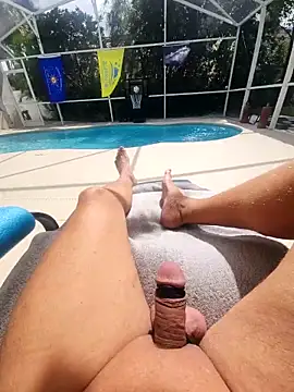 theclubist111 online show from October 10, 5:45 pm