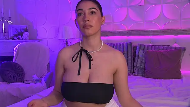 Amy Sin online show from February 3, 7:31 pm