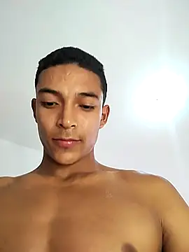 Demiansteven2 online show from February 1, 6:39 pm