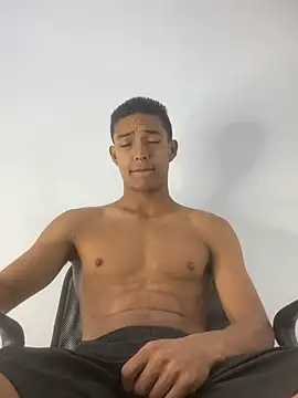 Demiansteven2 online show from February 4, 3:29 pm