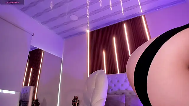 sweetty paulina online show from October 14, 12:50 pm