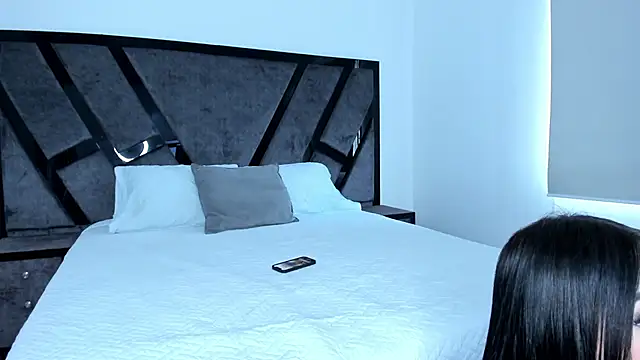 Snapshot of CandyMeyerss_ chatting on December 18, 9:29 pm CandyMeyerss online show from December 18, 9:29 pm