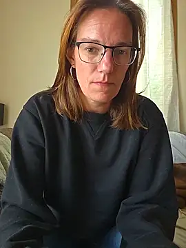 Snapshot of SpiceLea chatting on May 13, 12:46 pm SpiceLea online show from May 13, 12:46 pm