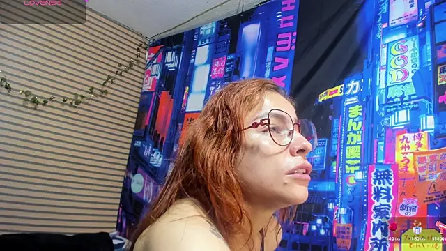 Snapshot of rosse_2504 chatting on January 30, 7:15 pm rosse 2504 online show from January 30, 7:15 pm