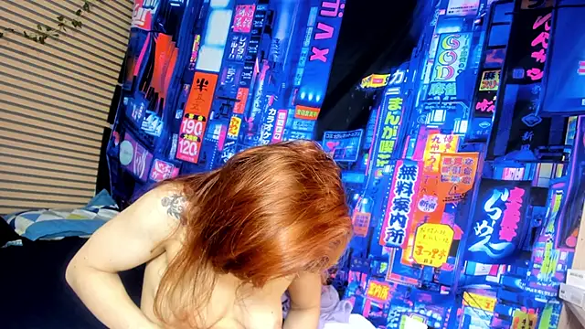 Snapshot of rosse_2504 chatting on February 20, 4:14 pm rosse 2504 online show from February 20, 4:14 pm