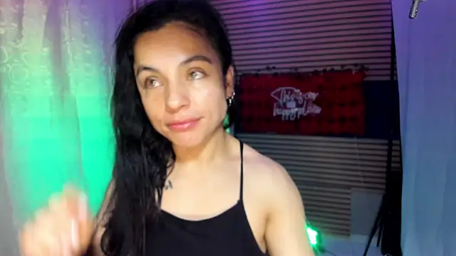 Snapshot of rosse_2504 chatting on October 4, 9:07 am rosse 2504 online show from October 4, 9:07 am