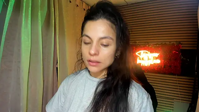 Snapshot of rosse_2504 chatting on October 21, 5:24 pm rosse 2504 online show from October 21, 5:24 pm