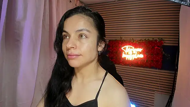 Snapshot of rosse_2504 chatting on October 25, 9:17 am rosse 2504 online show from October 25, 9:17 am