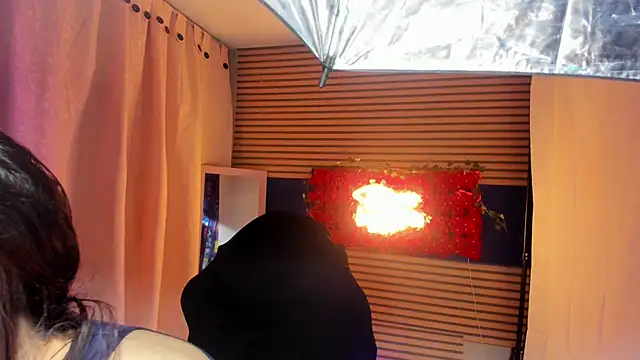 Snapshot of rosse_2504 chatting on October 28, 5:37 pm rosse 2504 online show from October 28, 5:37 pm