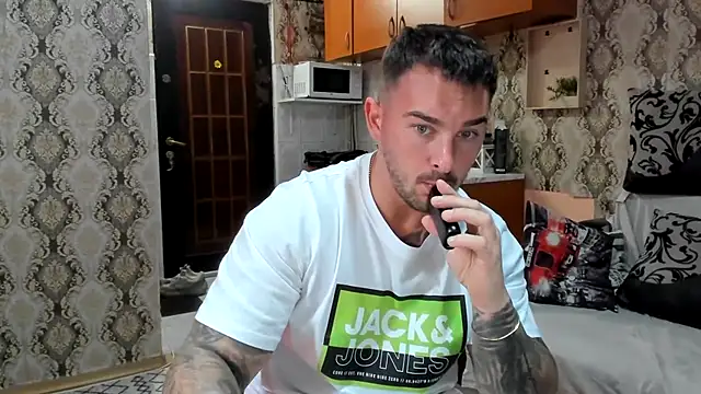 Jonmusclemaster online show from October 17, 7:38 pm