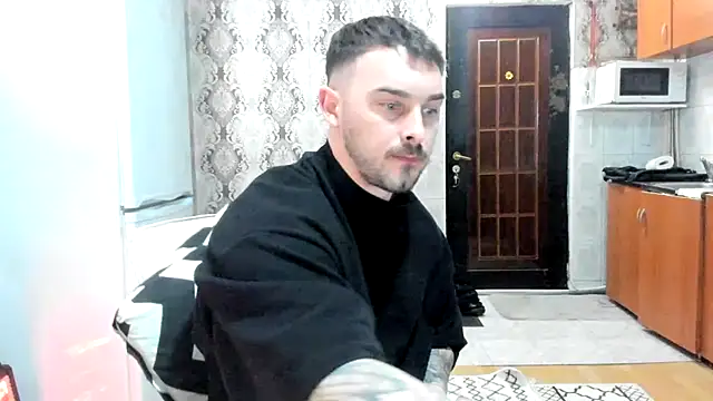 Snapshot of Jonmusclemaster chatting on February 24, 8:40 pm Jonmusclemaster online show from February 24, 8:40 pm