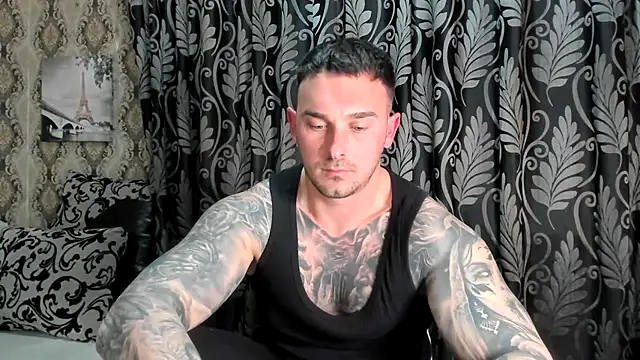 Snapshot of Jonmusclemaster chatting on March 24, 9:42 pm Jonmusclemaster online show from March 24, 9:42 pm