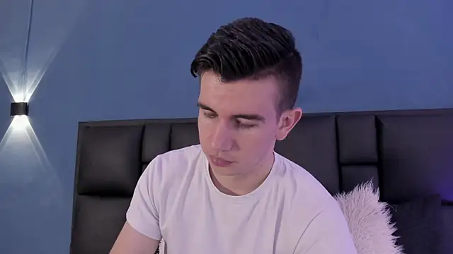 Snapshot of MikaelSlow chatting on September 25, 4:16 am MikaelSlow online show from September 25, 4:16 am