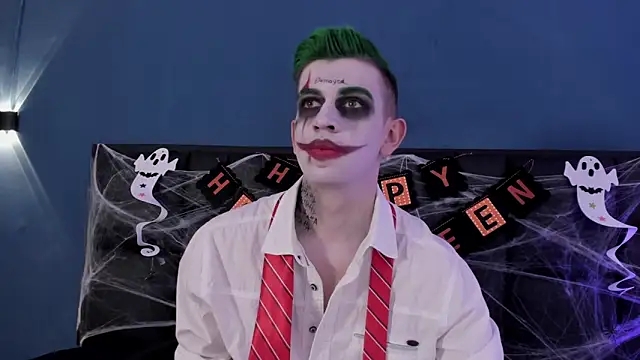 Snapshot of MikaelSlow chatting on October 21, 4:02 am MikaelSlow online show from October 21, 4:02 am