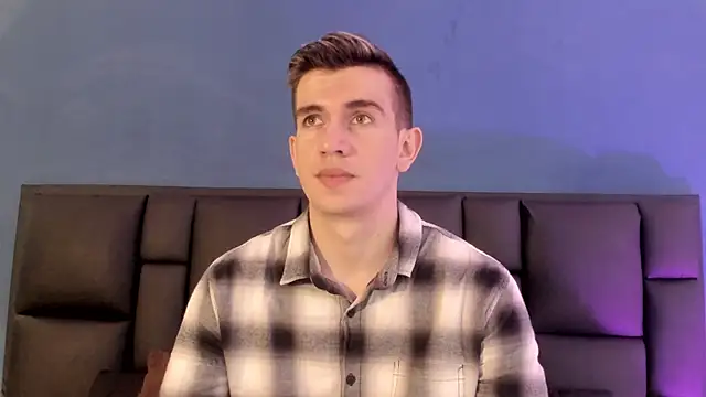 MikaelSlow online show from February 18, 2:07 am