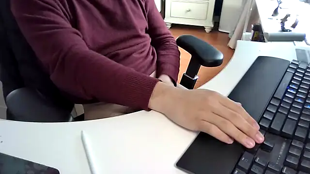 big-pig online show from February 2, 2:10 am