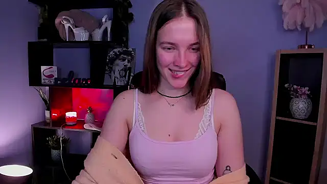 kenzie x online show from December 6, 11:00 am
