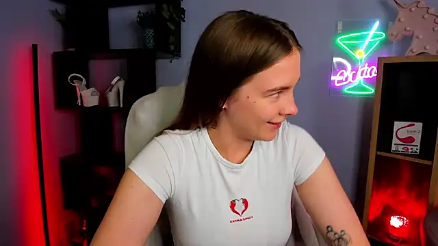 kenzie x online show from November 10, 7:40 am