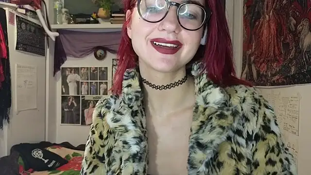 Snapshot of TatianaRomanov chatting on November 9, 6:39 pm TatianaRomanov online show from November 9, 6:39 pm