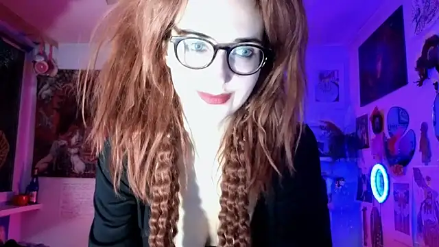 Snapshot of TatianaRomanov chatting on April 28, 8:36 pm TatianaRomanov online show from April 28, 8:36 pm