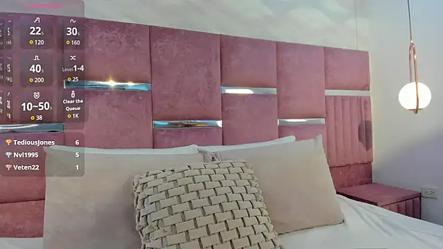 Snapshot of im_alejandra_ chatting on December 26, 8:07 am im alejandra online show from December 26, 8:07 am