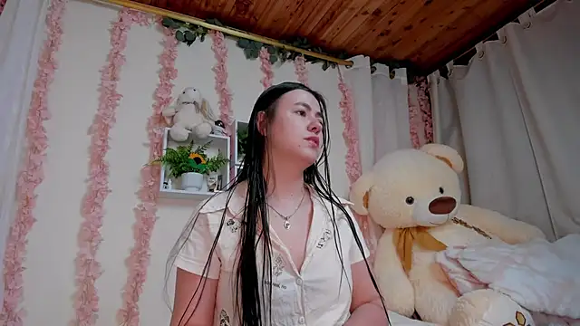 Snapshot of Idara_and_Edahi01 chatting on October 18, 7:36 pm Idara and Edahi01 online show from October 18, 7:36 pm