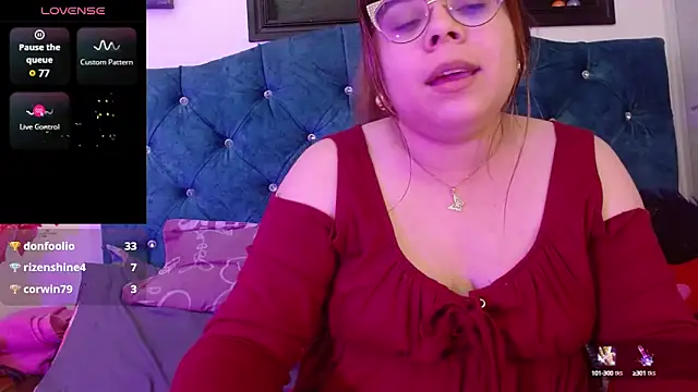 Snapshot of EmmaCoxx chatting on January 13, 6:38 pm EmmaCoxx online show from January 13, 6:38 pm