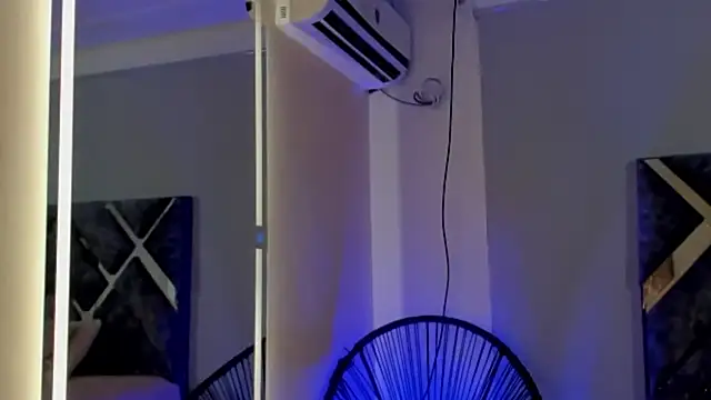 Snapshot of sienna_marie chatting on February 24, 8:36 pm sienna marie online show from February 24, 8:36 pm