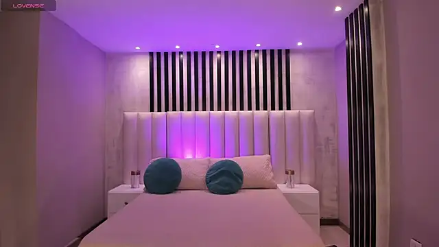 DonnaStonne online show from September 30, 3:44 am