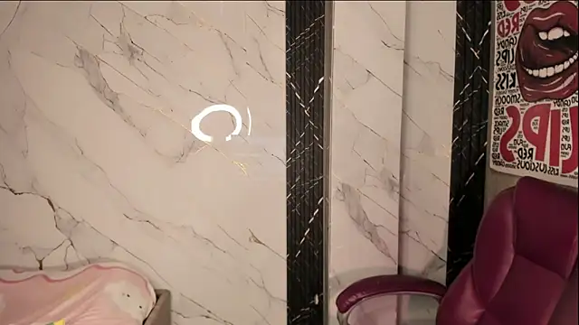 Snapshot of tattys_sexy chatting on March 27, 8:26 am tattys sexy online show from March 27, 8:26 am