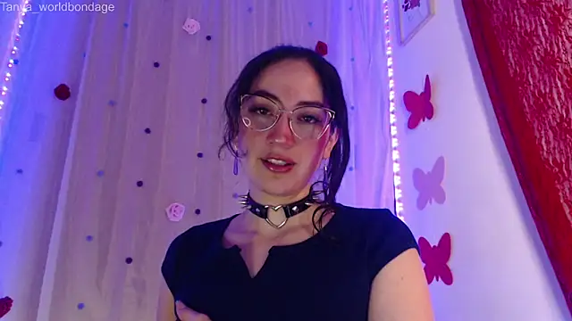 Snapshot of Tanya_WorldBondage chatting on February 21, 12:11 am Tanya WorldBondage online show from February 21, 12:11 am