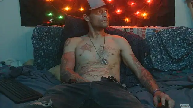 Snapshot of SoloMan2023 chatting on September 17, 7:37 pm SoloMan2023 online show from September 17, 7:37 pm