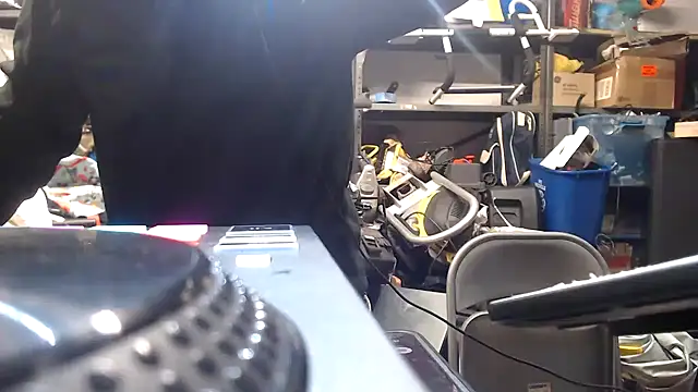 tongueispowerr6d9 online show from January 7, 8:56 am