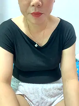 Baby-bigtits online show from September 14, 4:33 am