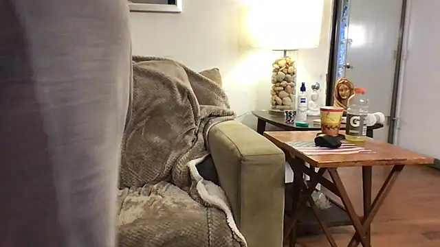 Snapshot of Rock_Pierce chatting on September 22, 8:11 pm Rock Pierce online show from September 22, 8:11 pm