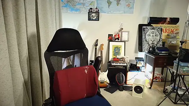 Snapshot of Rock_Pierce chatting on October 5, 4:11 am Rock Pierce online show from October 5, 4:11 am