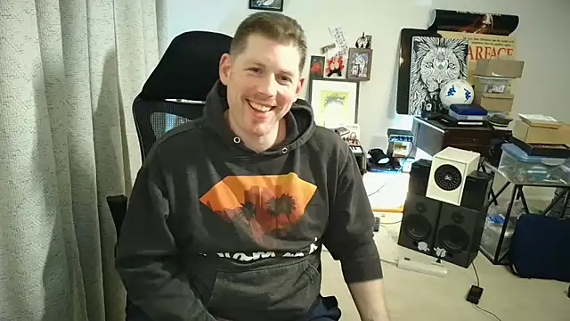 Snapshot of Rock_Pierce chatting on October 23, 11:42 am Rock Pierce online show from October 23, 11:42 am