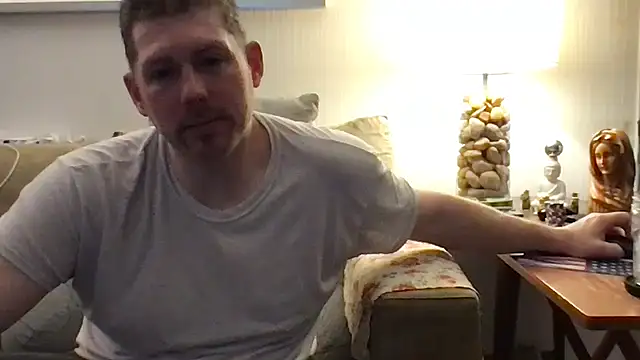 Snapshot of Rock_Pierce chatting on October 30, 7:03 pm Rock Pierce online show from October 30, 7:03 pm