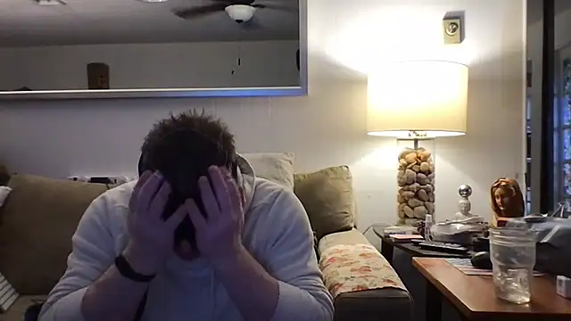 Snapshot of Rock_Pierce chatting on November 1, 3:47 pm Rock Pierce online show from November 1, 3:47 pm