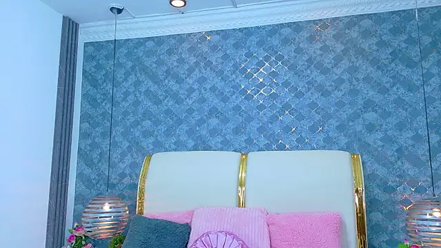 Snapshot of NaiomyLanes chatting on March 14, 1:27 pm NaiomyLanes online show from March 14, 1:27 pm