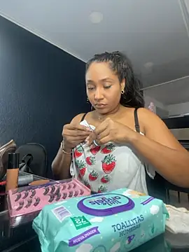 Snapshot of NaiomyLanes chatting on March 24, 12:32 pm NaiomyLanes online show from March 24, 12:32 pm