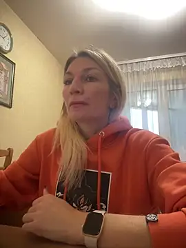 Snapshot of Your_Dayana chatting on December 3, 7:54 am Your Dayana online show from December 3, 7:54 am
