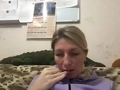 Snapshot of Your_Dayana chatting on December 9, 4:47 pm Your Dayana online show from December 9, 4:47 pm