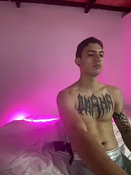 aliensexy online show from December 18, 2:50 am