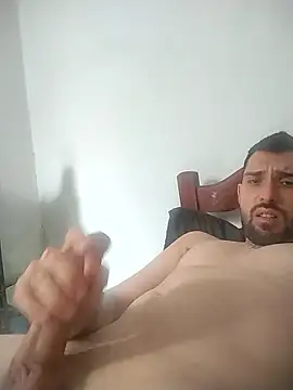 Snapshot of Richard9263 chatting on February 10, 12:42 pm Richard9263 online show from February 10, 12:42 pm