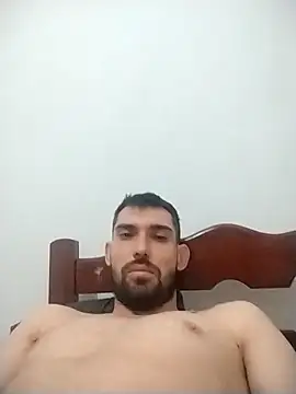 Snapshot of Richard9263 chatting on February 17, 3:47 am Richard9263 online show from February 17, 3:47 am