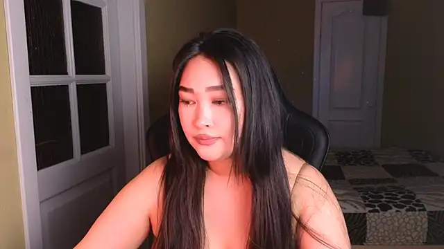 Snapshot of Erica_Wayne chatting on December 18, 7:52 pm Erica Wayne online show from December 18, 7:52 pm