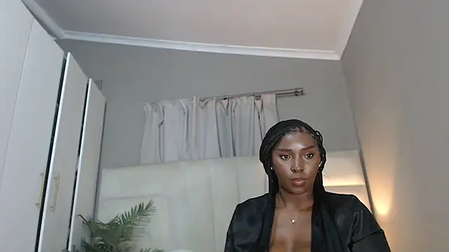 naughtyblackdolie online show from May 9, 5:29 pm