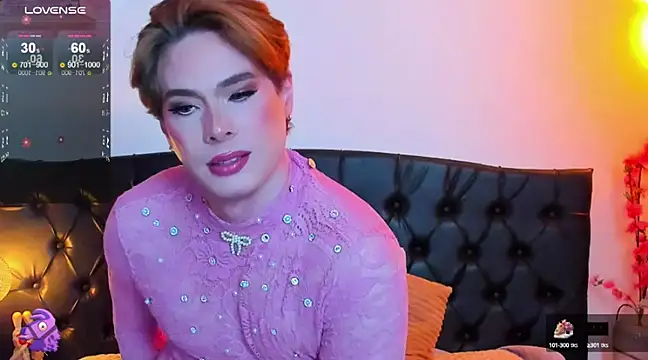 Snapshot of mike_blossom chatting on March 11, 2:40 pm mike blossom online show from March 11, 2:40 pm