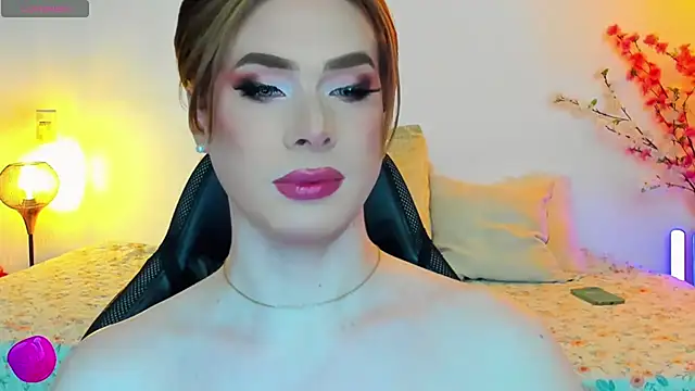 Snapshot of mike_blossom chatting on February 7, 2:10 pm mike blossom online show from February 7, 2:10 pm